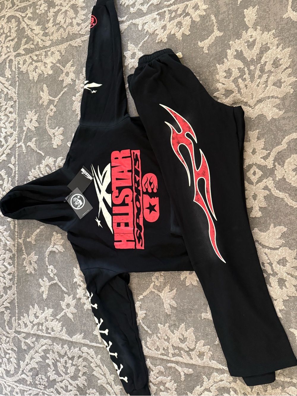 Hellstart tracksuits - Picture 2 of 7